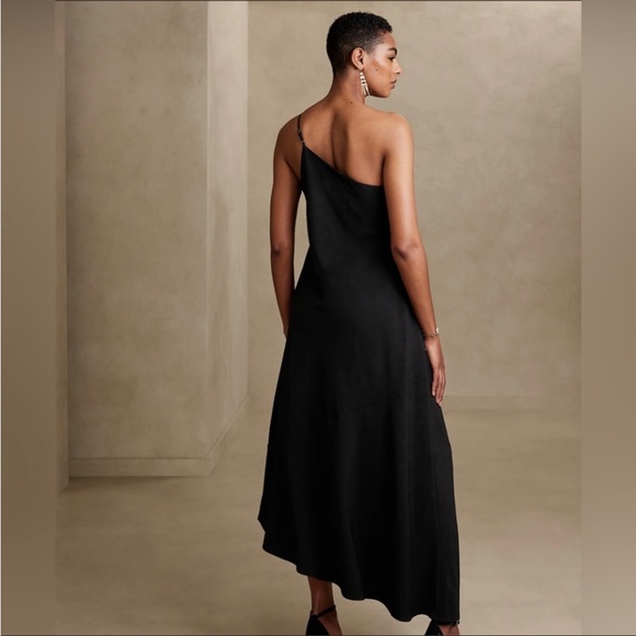 NWT! Banana Republic Black Asymmetrical Flounce Maxi Dress - Multiple Sizes - Picture 2 of 3